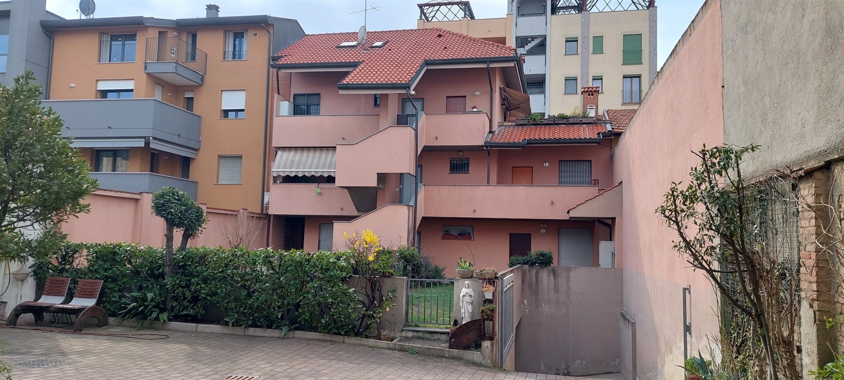 LISSONE - Ottimo bilocale in affitto parzialmente arredato e con box